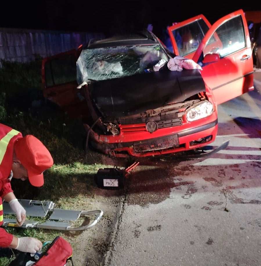 Doi tineri răniți grav într un accident de circulație produs pe DJ 644