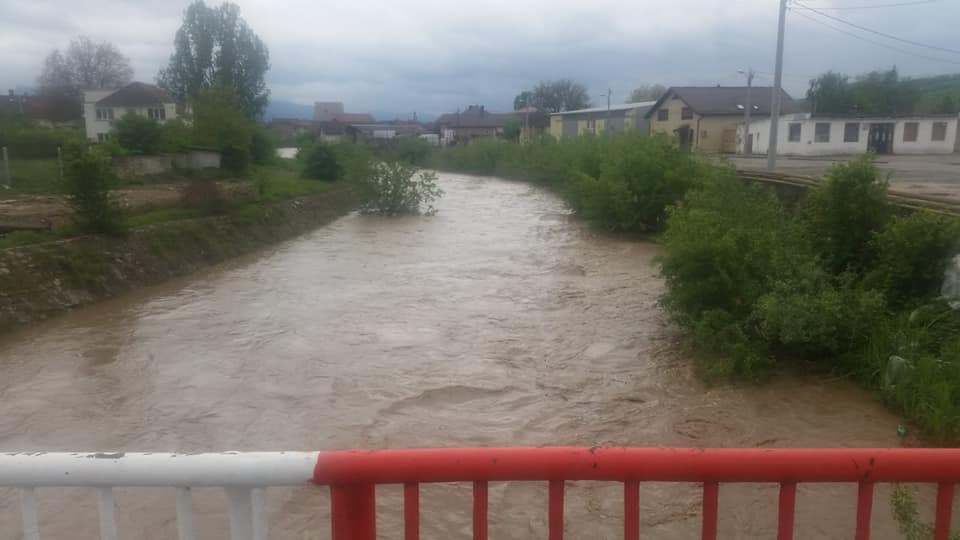 INHGA: Cod portocaliu de inundaţii pe râuri din şapte judeţe, până joi ...